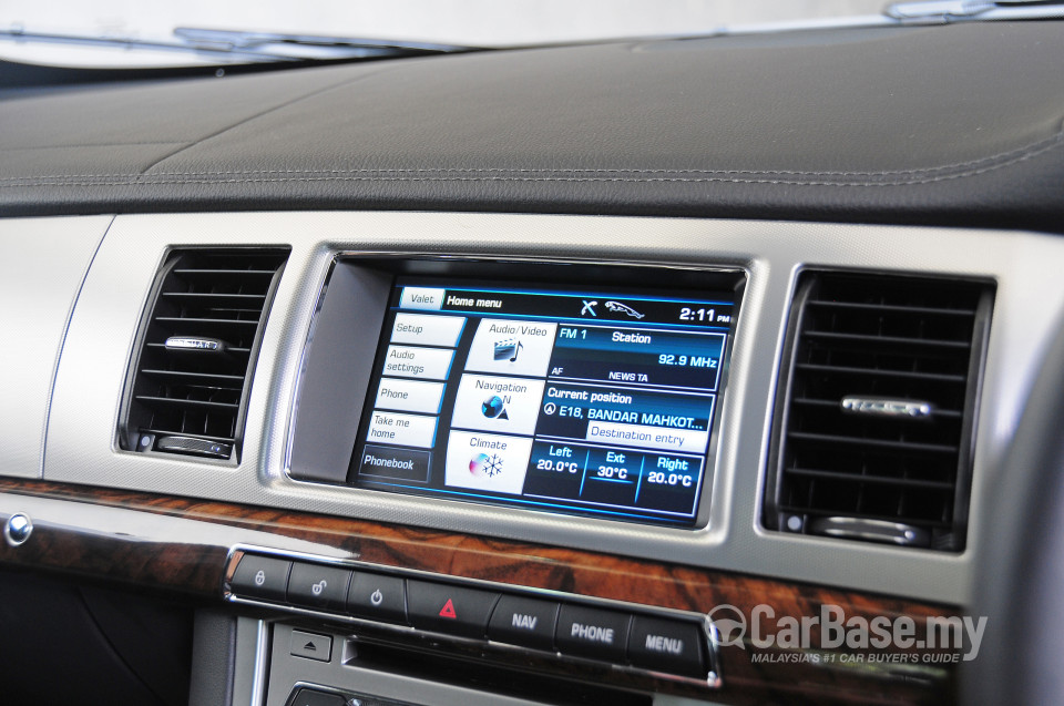 Jaguar XF X250 Facelift (2012) Interior