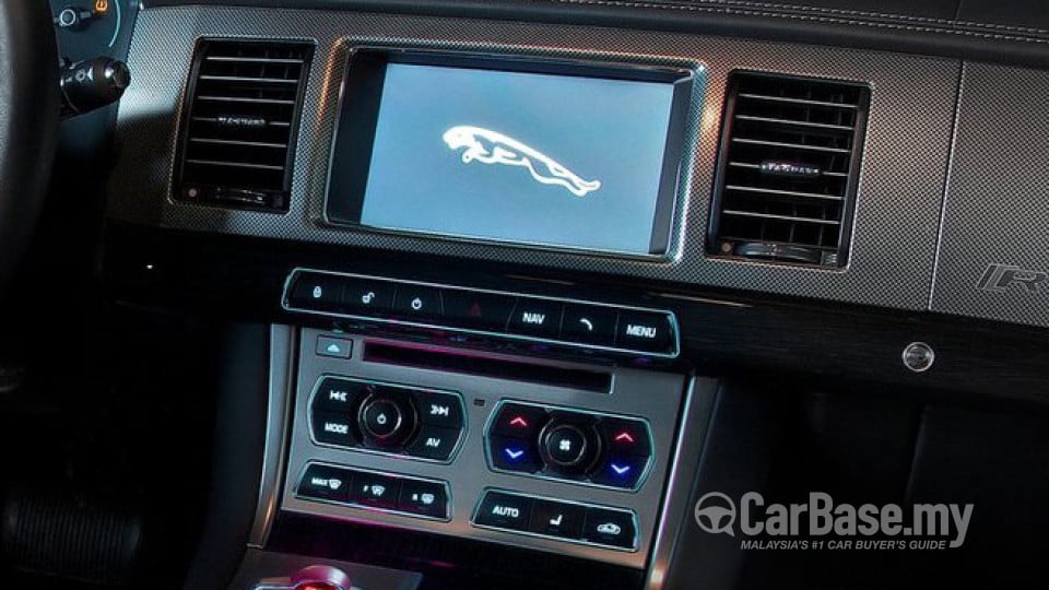 Jaguar XFR X351 (2012) Interior