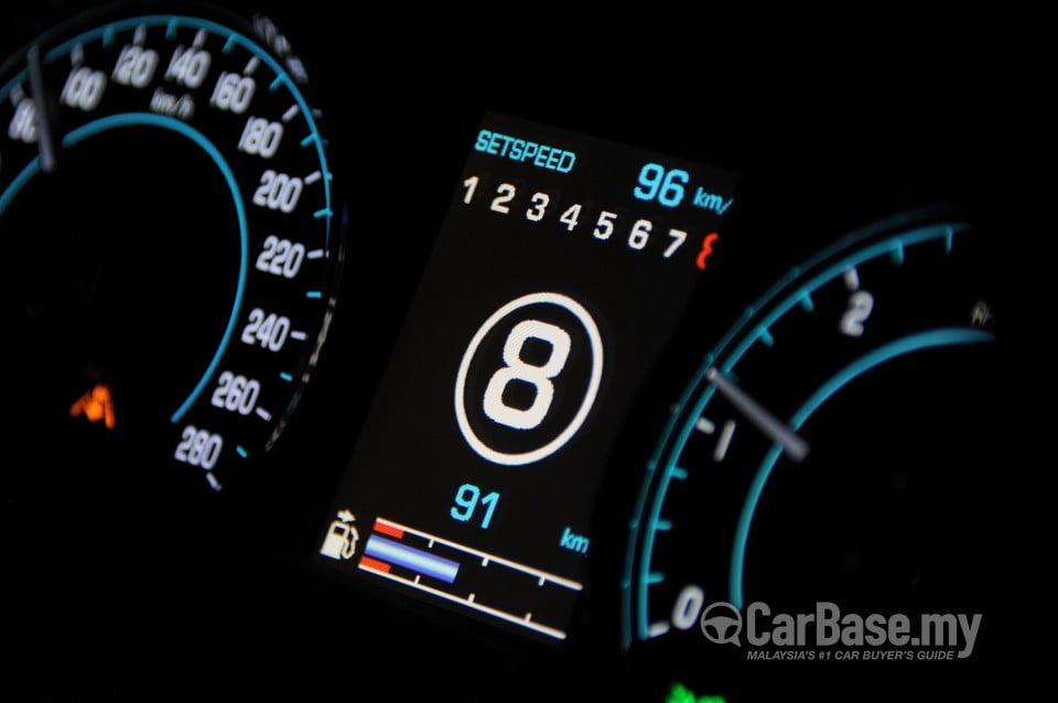 Jaguar XFR X351 (2012) Interior
