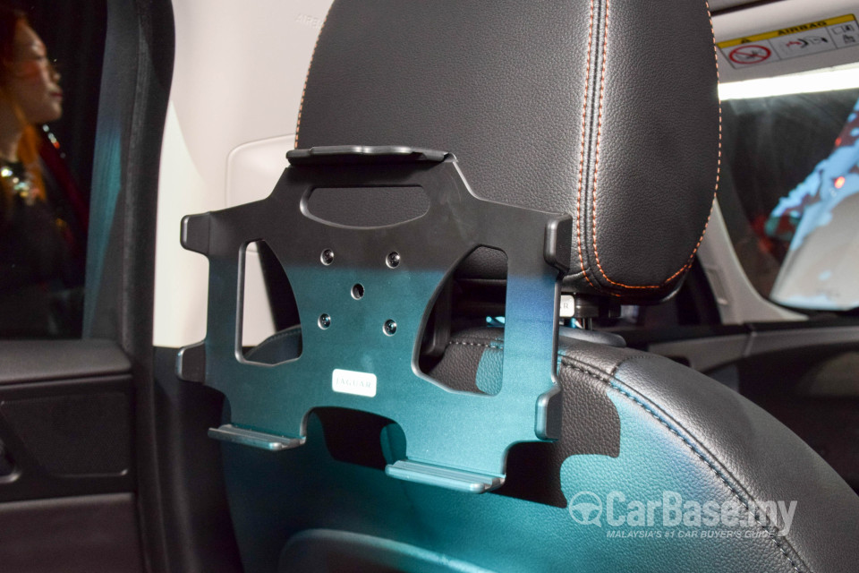 Jaguar XE X760 (2016) Interior