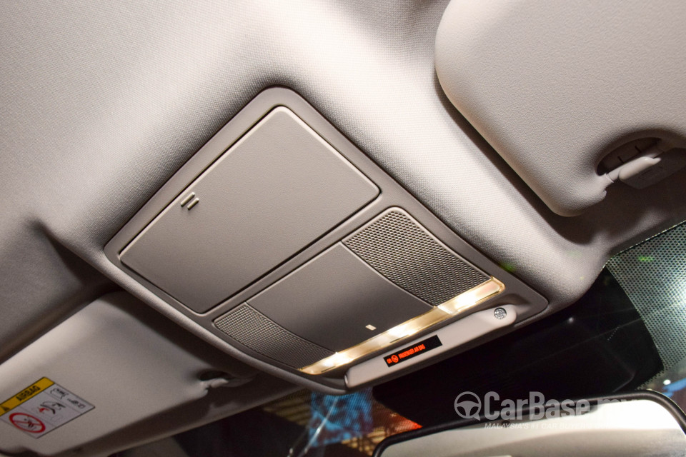 Jaguar XE X760 (2016) Interior