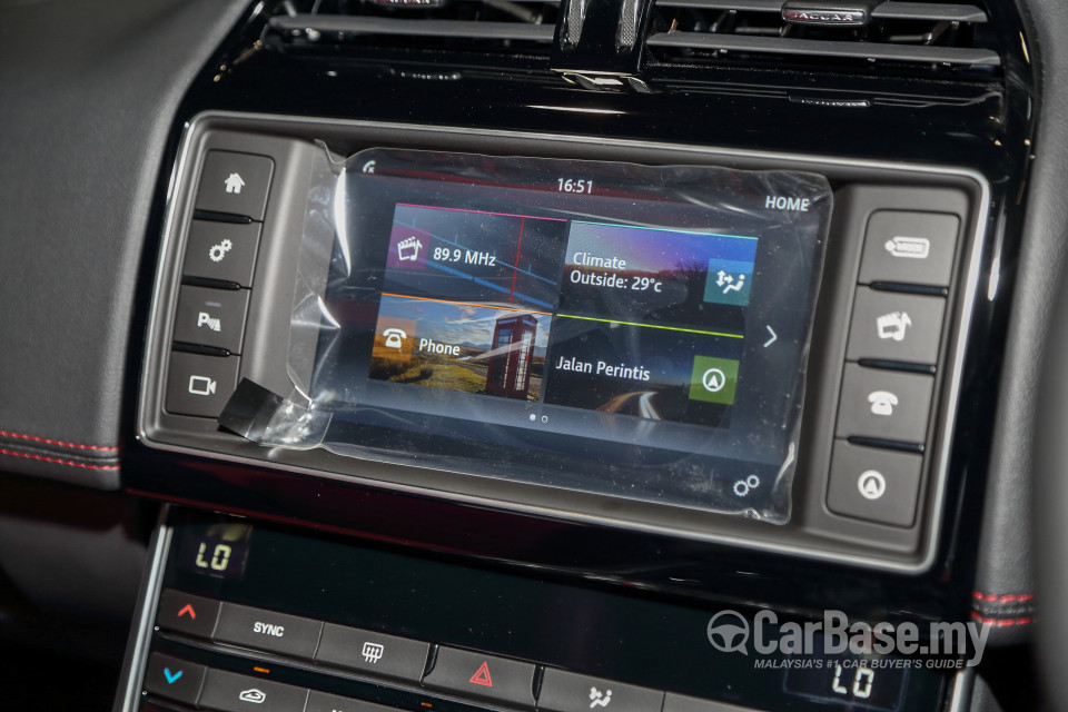 Jaguar XE X760 (2016) Interior