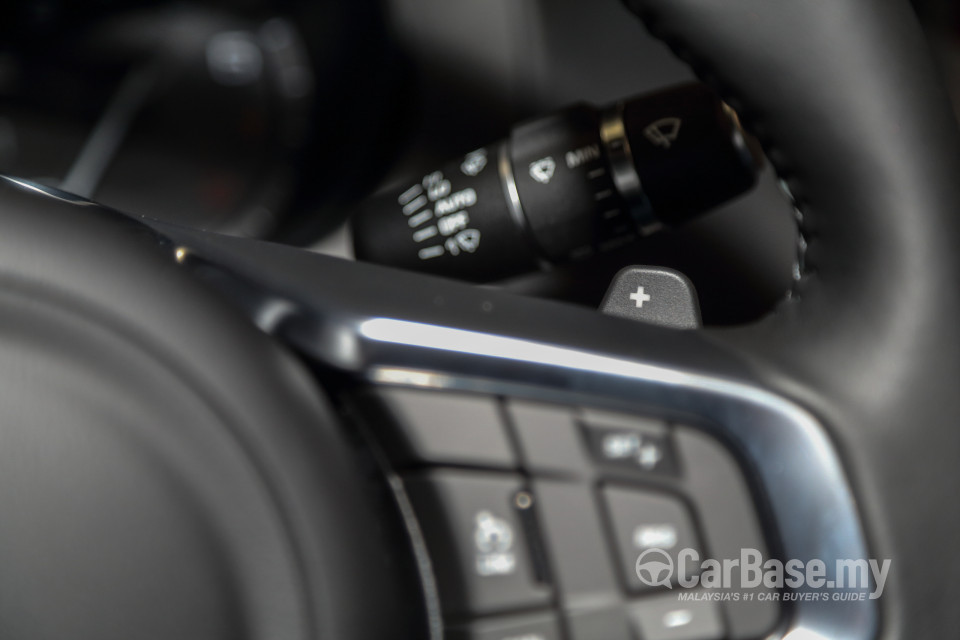Jaguar XE X760 (2016) Interior