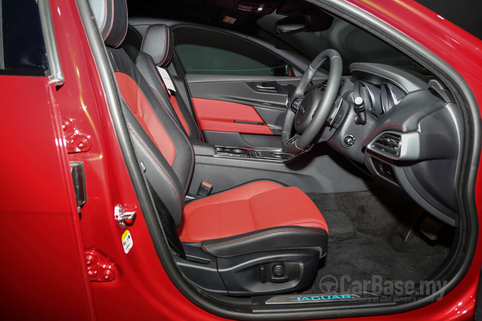 Mazda MX-5 ND (2015) Interior