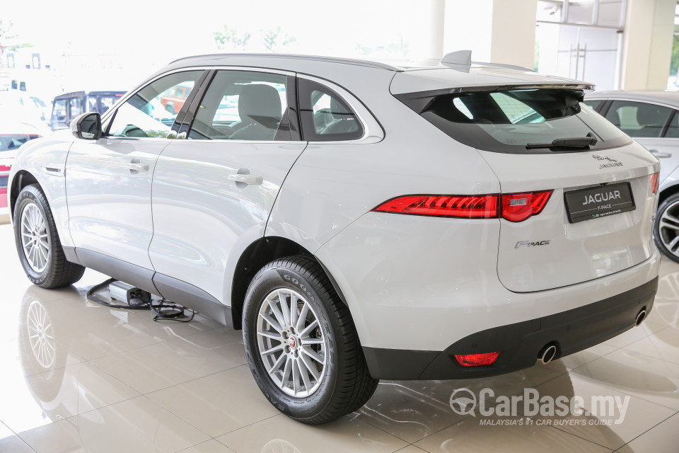 Jaguar F-Pace X761 (2016) Exterior
