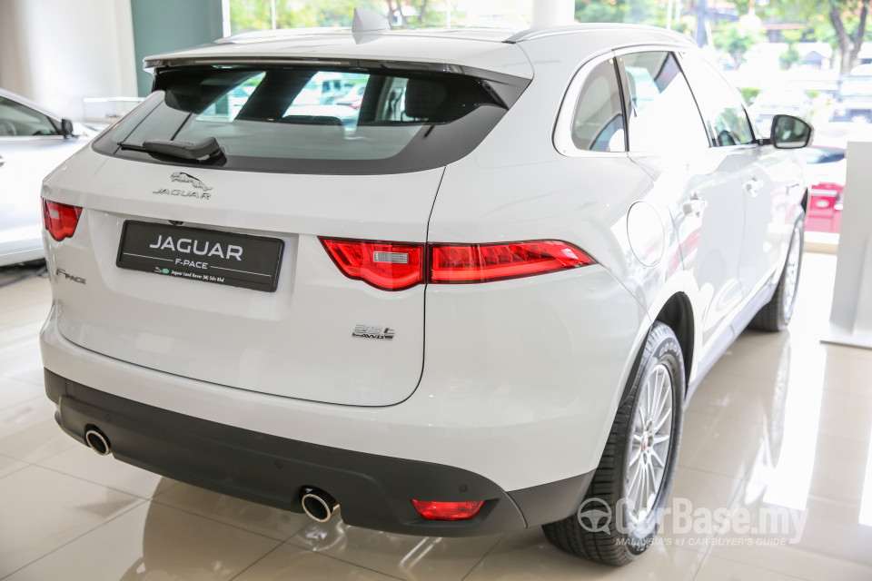 Jaguar F-Pace X761 (2016) Exterior