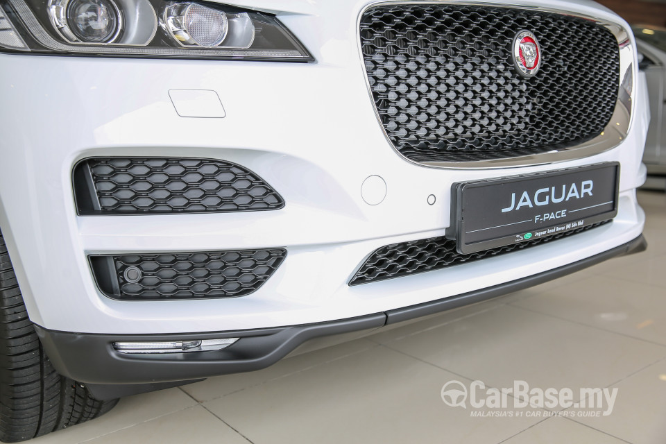 Jaguar F-Pace X761 (2016) Exterior