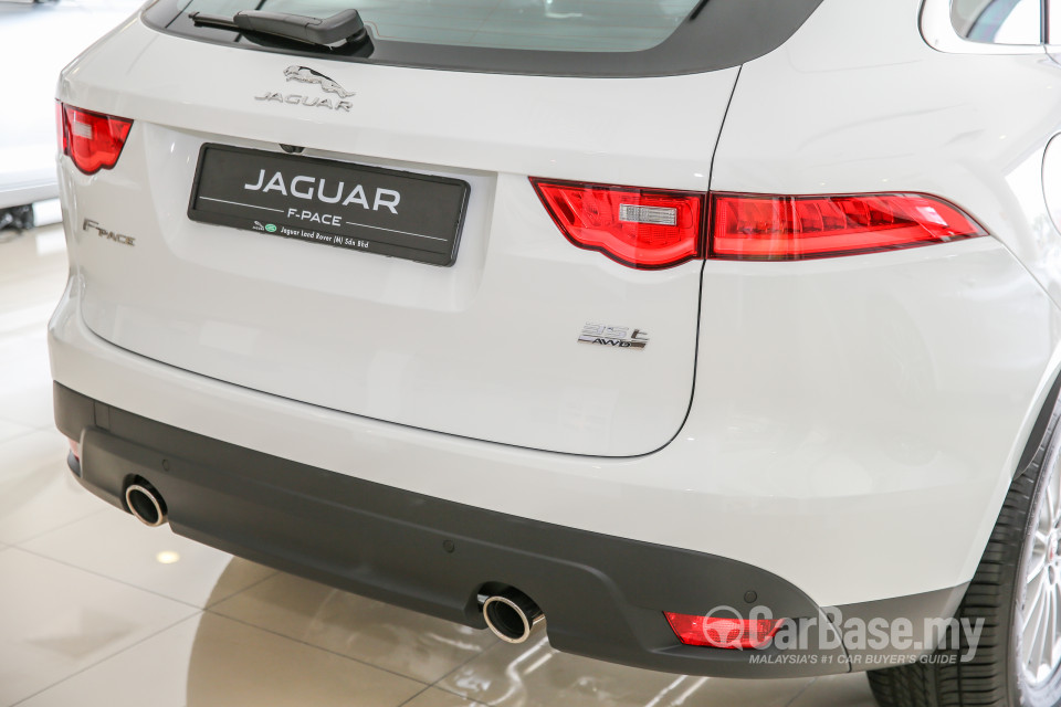 Jaguar F-Pace X761 (2016) Exterior
