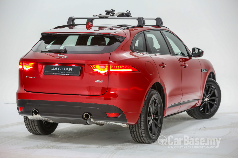 Jaguar F-Pace X761 (2016) Exterior