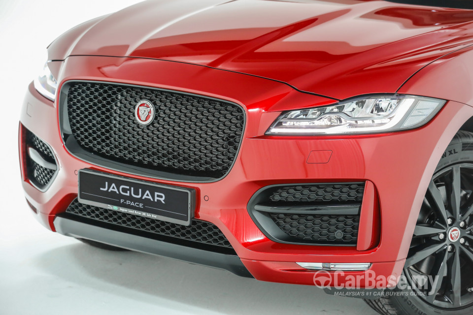 Jaguar F-Pace X761 (2016) Exterior