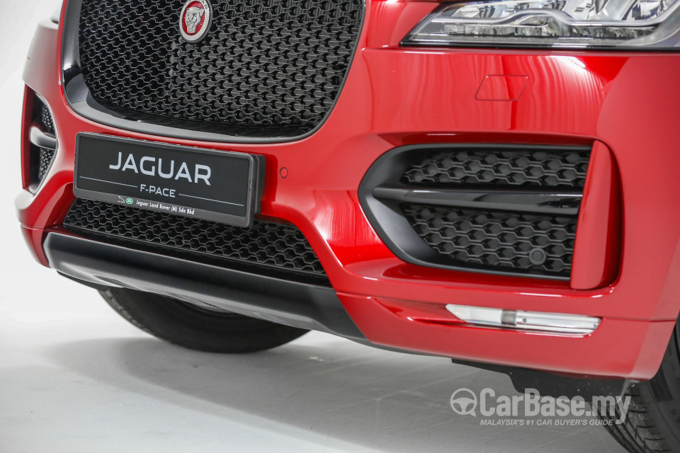 Jaguar F-Pace X761 (2016) Exterior