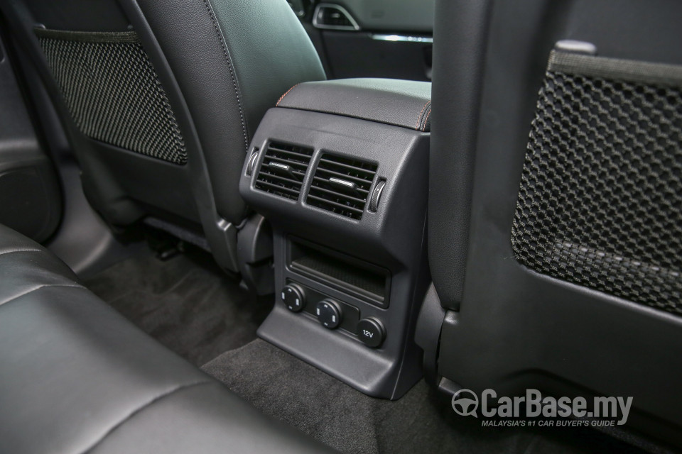 Jaguar F-Pace X761 (2016) Interior