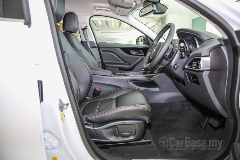 Mitsubishi ASX Mk1 Facelift (2013) Interior