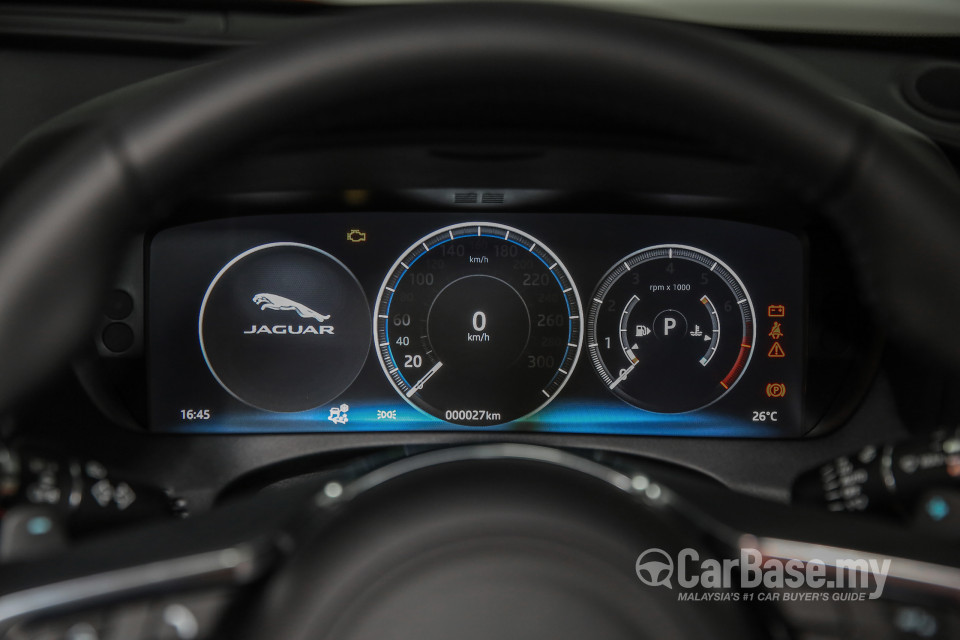 Jaguar F-Pace X761 (2016) Interior