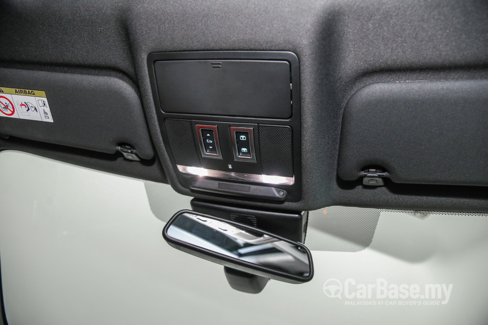 Jaguar F-Pace X761 (2016) Interior