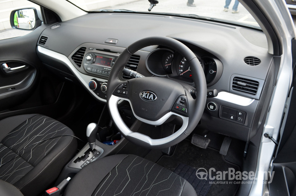 Kia Picanto TA (2013) Interior