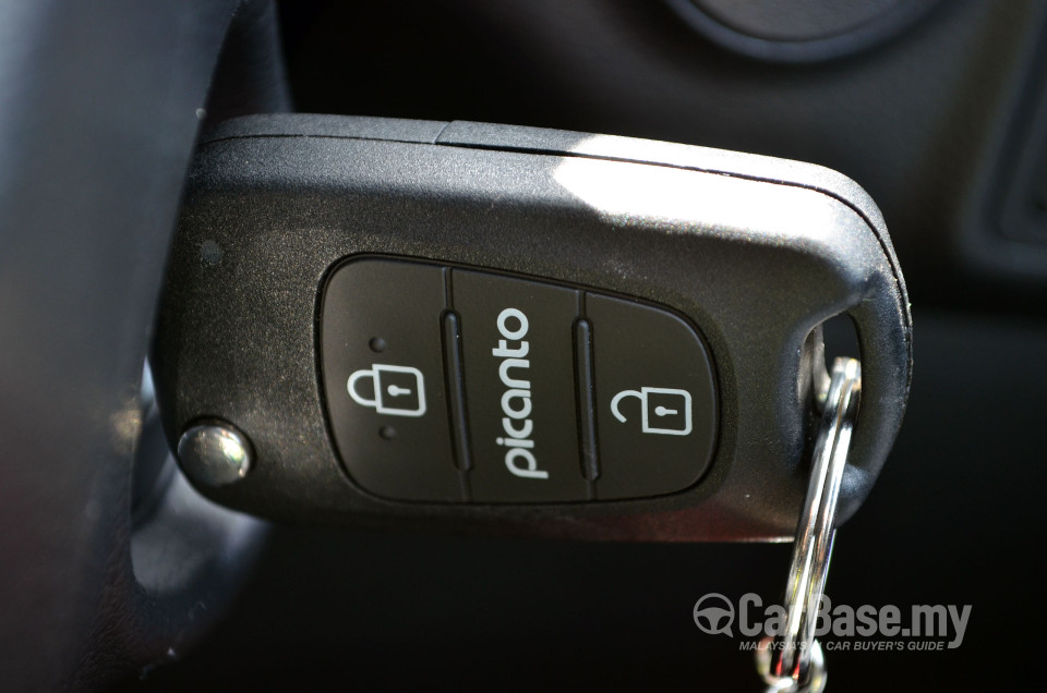 Kia Picanto TA (2013) Interior