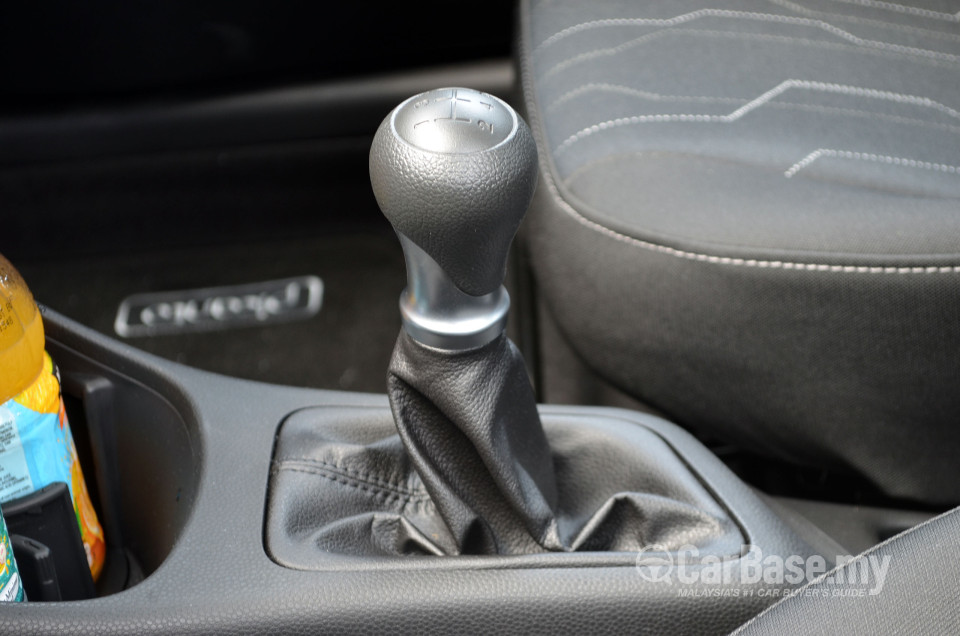 Kia Picanto TA (2013) Interior