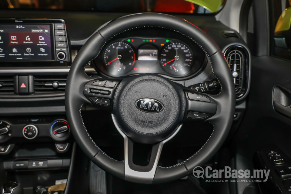Kia Picanto JA (2018) Interior