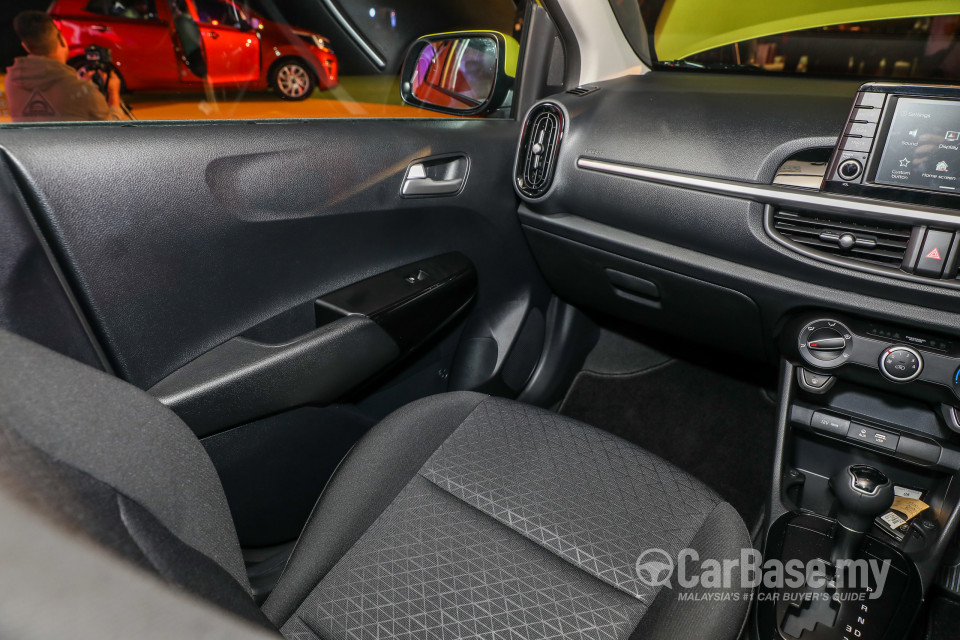 Kia Picanto JA (2018) Interior