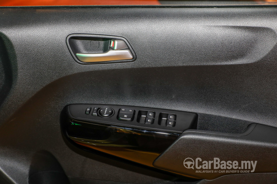 Kia Picanto JA (2018) Interior
