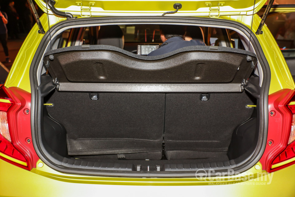 Kia Picanto JA (2018) Interior