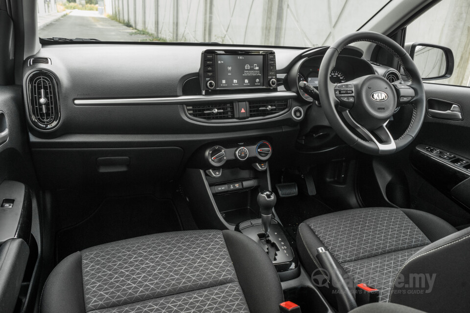 Chevrolet Cruze J300 (2012) Interior