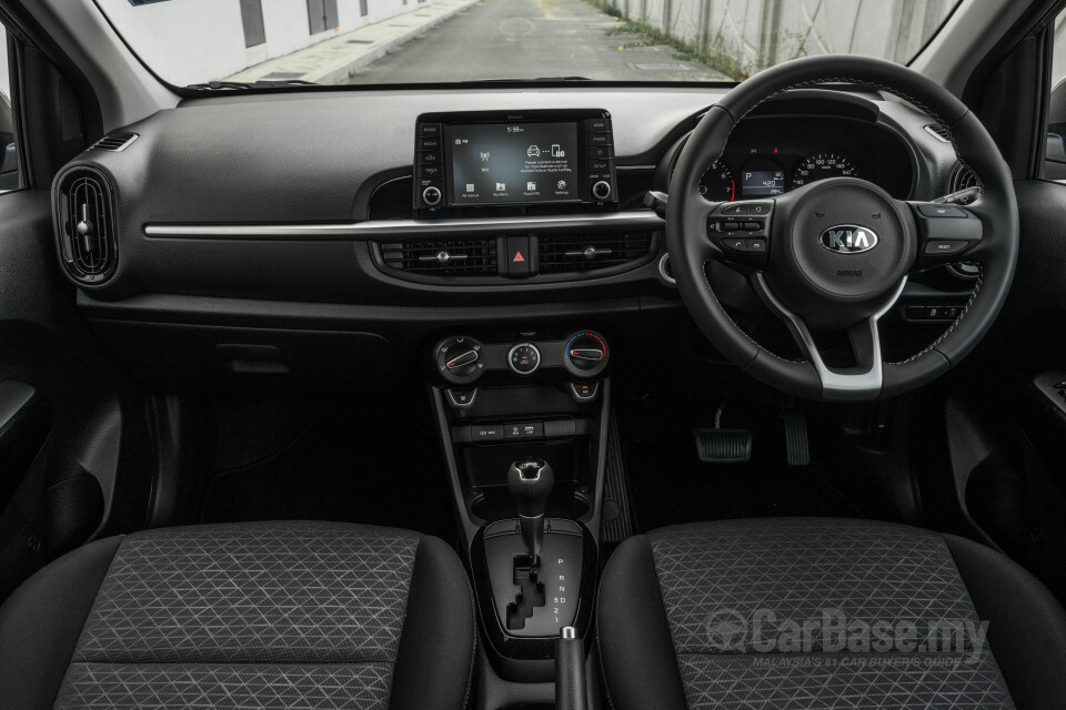 Nissan Navara D23 Facelift (2021) Interior