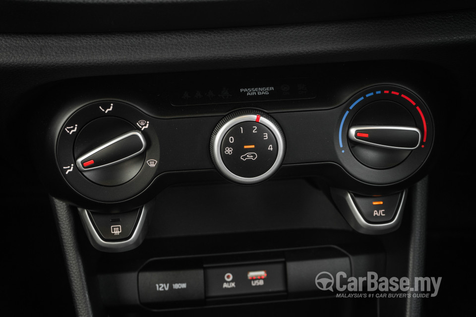 Kia Picanto JA (2018) Interior