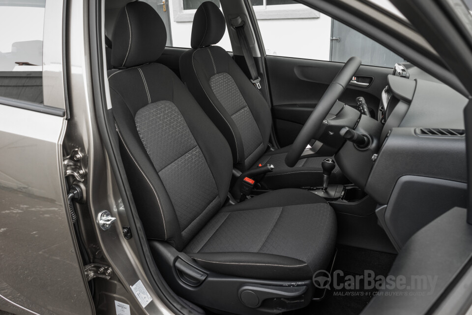 Nissan Navara D23 (2015) Interior