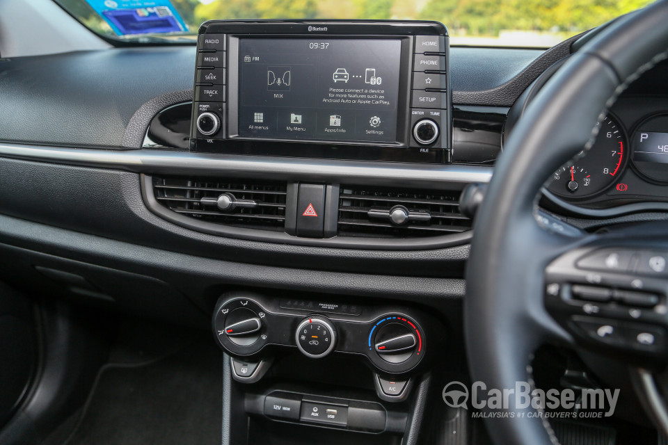 Kia Picanto JA (2018) Interior