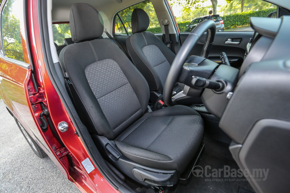 Nissan Navara D23 (2015) Interior