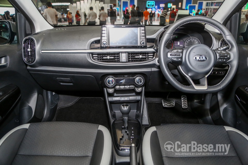 Kia Picanto JA (2018) Interior