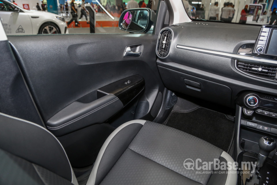 Kia Picanto JA (2018) Interior