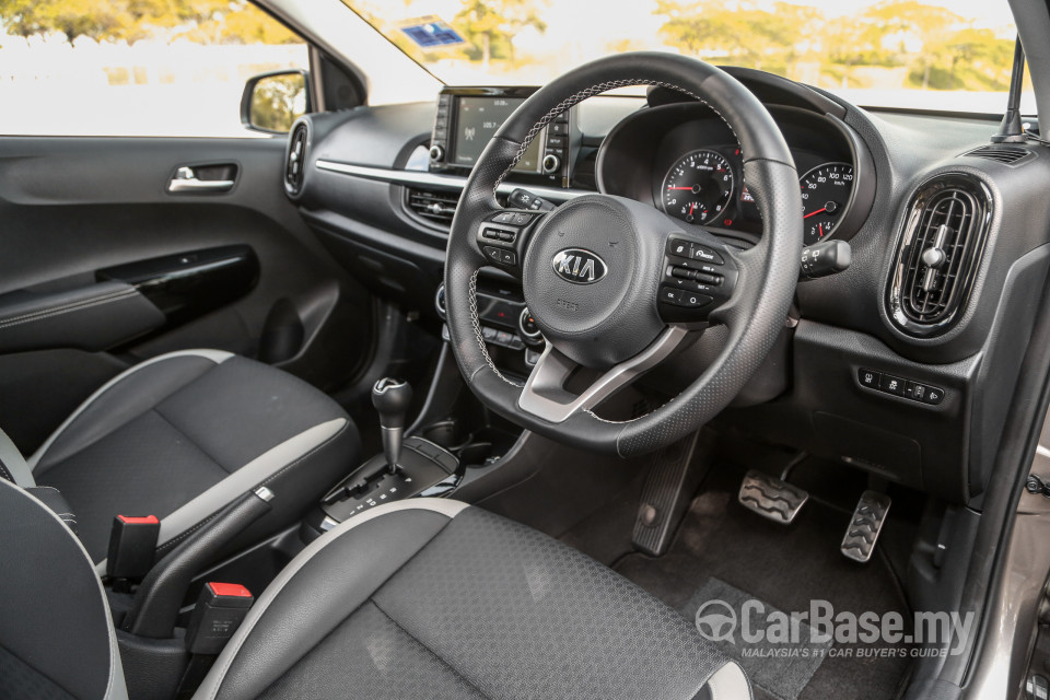 Kia Picanto JA (2018) Interior
