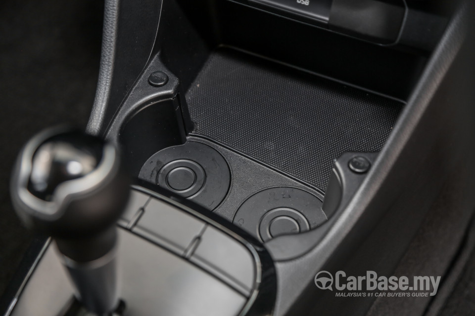 Kia Picanto JA (2018) Interior