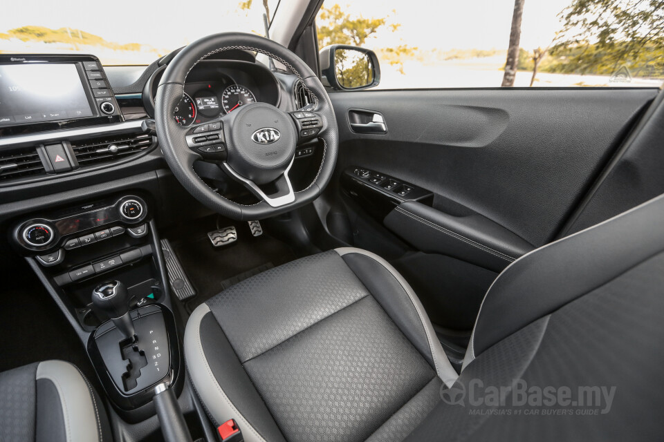 Chevrolet Cruze J300 (2012) Interior