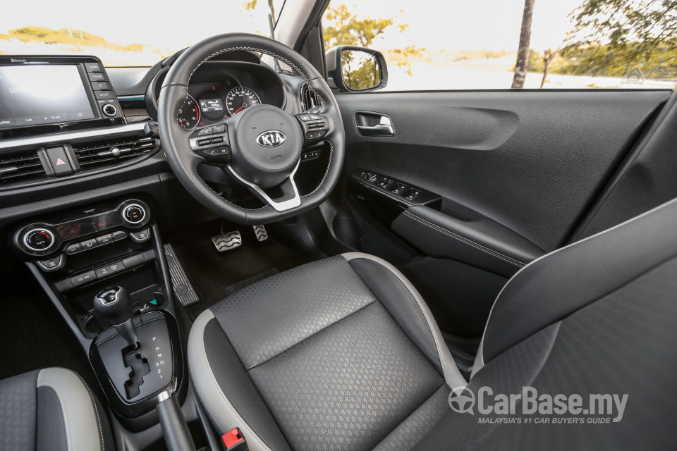 Kia Picanto JA (2018) Interior