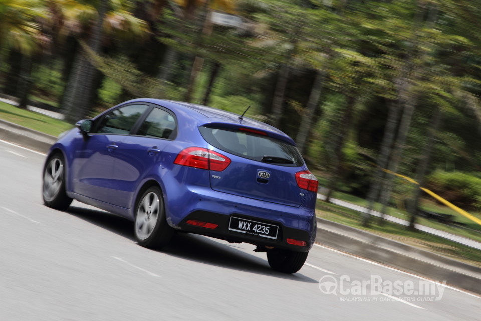 Kia Rio UB (2013) Exterior