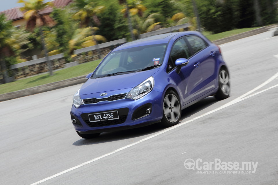 Kia Rio UB (2013) Exterior