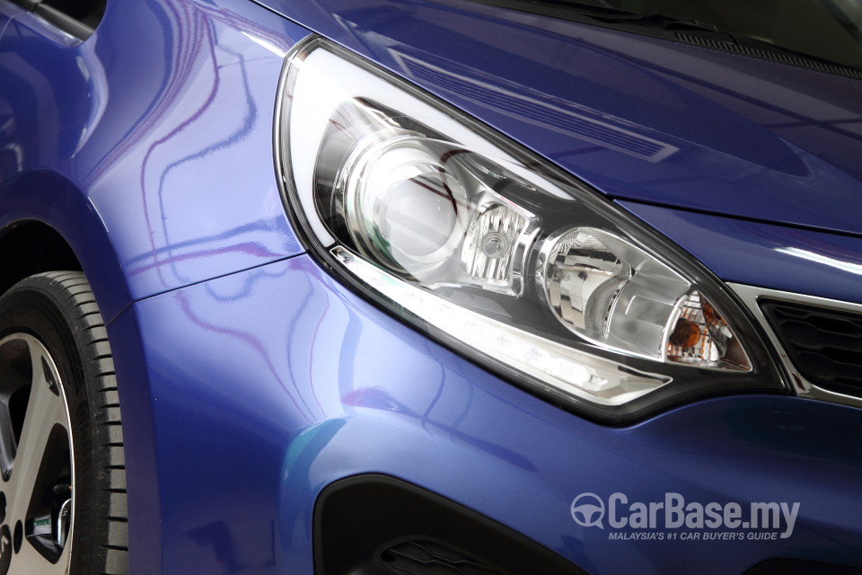 Kia Rio UB (2013) Exterior