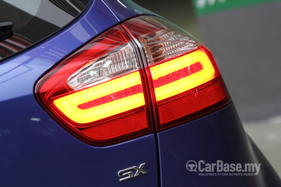 Kia Rio UB (2013) Exterior