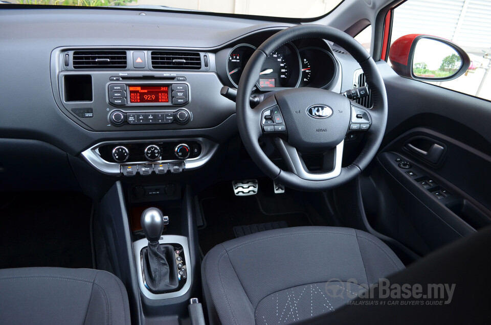 Mercedes-Benz CLS C257 (2018) Interior