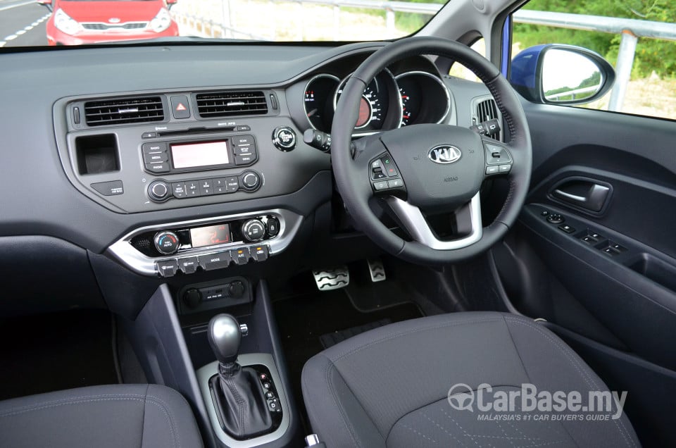 Kia Rio UB (2013) Interior