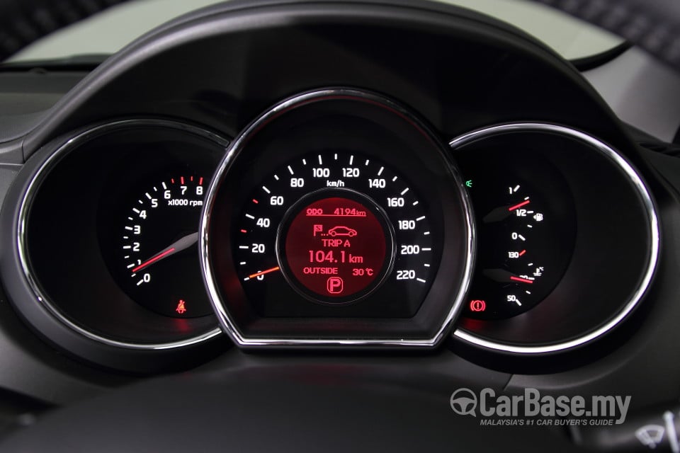Kia Rio UB (2013) Interior