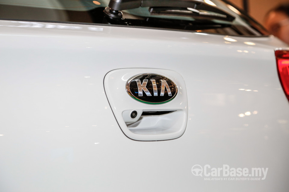 Kia Rio YB (2017) Exterior