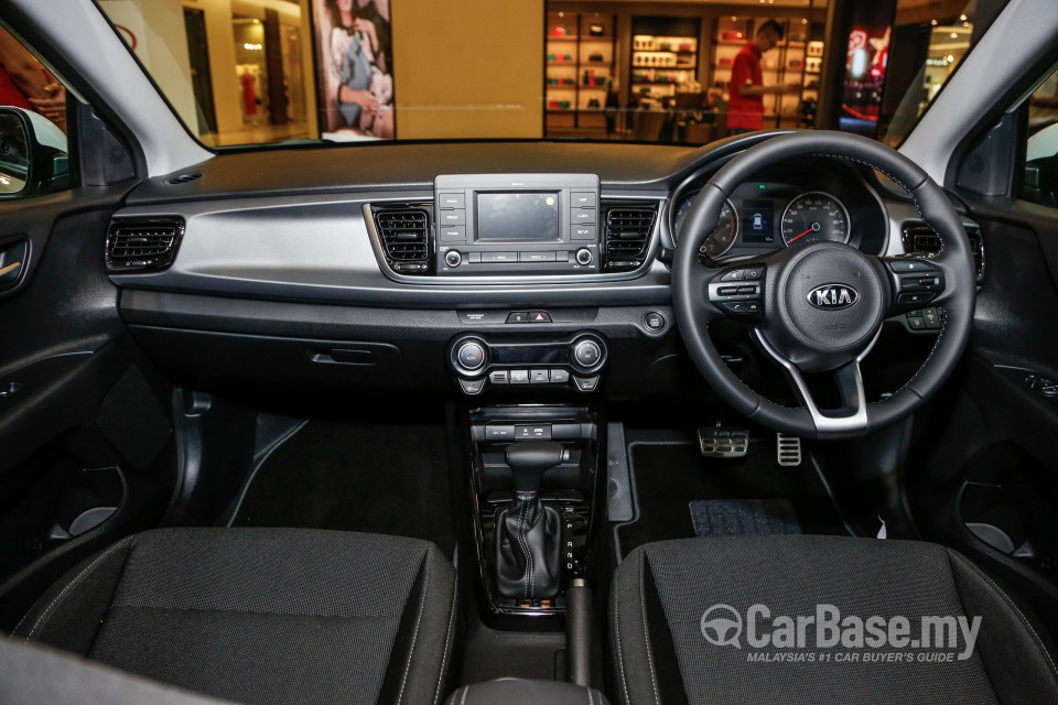 Kia Rio YB (2017) Interior