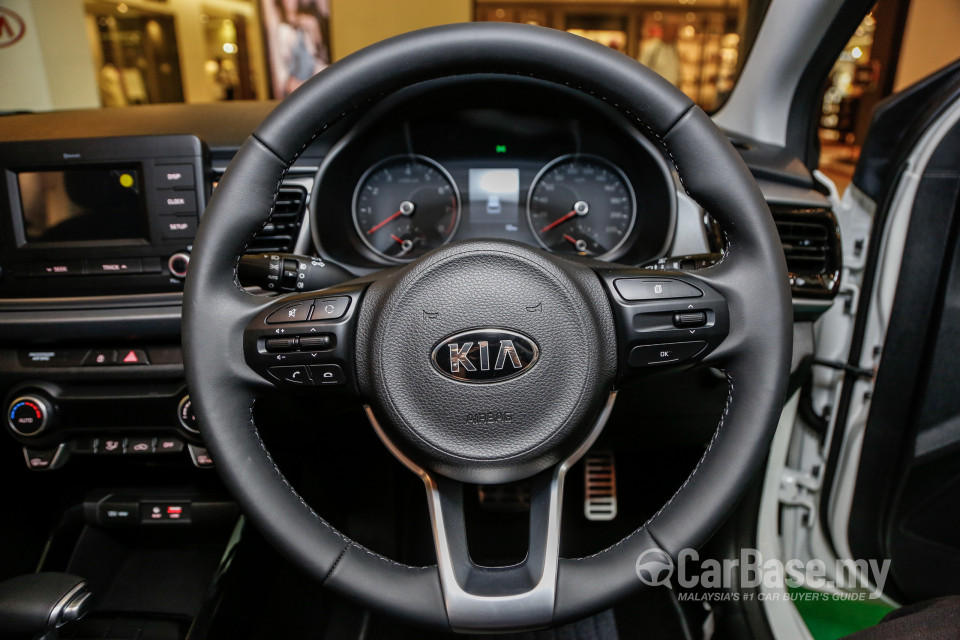 Kia Rio YB (2017) Interior