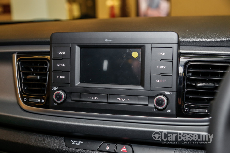 Kia Rio YB (2017) Interior