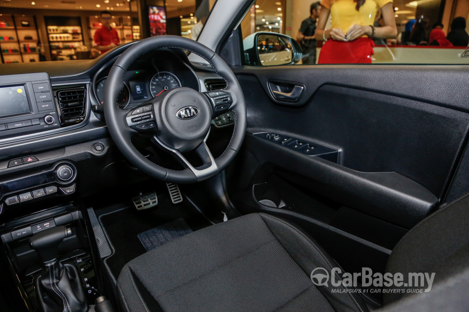 Kia Rio YB (2017) Interior